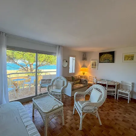 Saint-cyprien - T2 Avec Terrasse, Piscine Et Parking Securise - Fr-1-753-21 Apartment