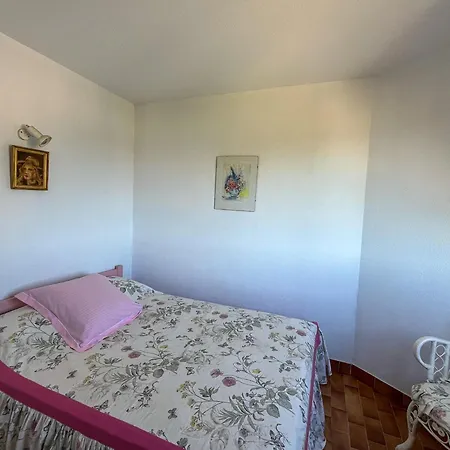Apartment Saint-cyprien - T2 Avec Terrasse, Piscine Et Parking Securise - Fr-1-753-21 *