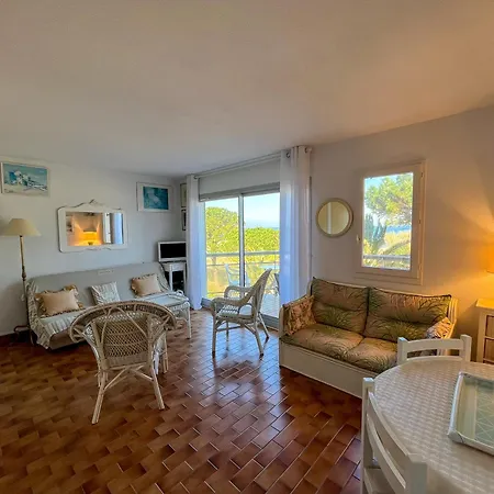 Saint-cyprien - T2 Avec Terrasse, Piscine Et Parking Securise - Fr-1-753-21